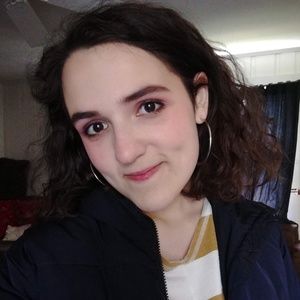 💕👩🏽✌🏼💕